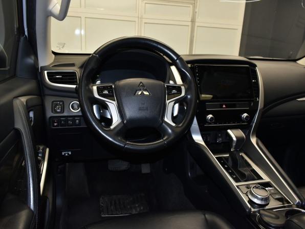 Mitsubishi Pajero Sport III Рестайлинг с пробегом 2020 года, цена 3 449 000 рублей, 127459 км, внедорожник, Автокод Объявления