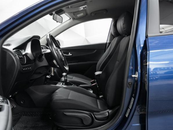 Kia Rio IV Рестайлинг с пробегом 2021 года, цена 1 773 000 рублей, 78800 км, седан, Автокод Объявления