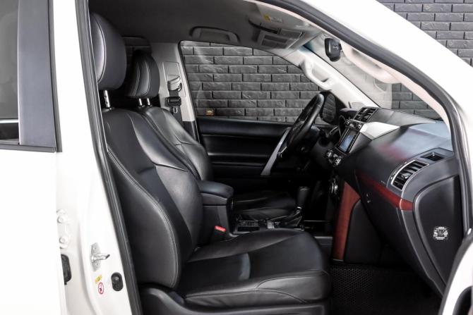 Toyota Land Cruiser Prado 150 Series Рестайлинг 1 с пробегом 2014 года, цена 4 500 000 рублей, 130118 км, внедорожник, Автокод Объявления