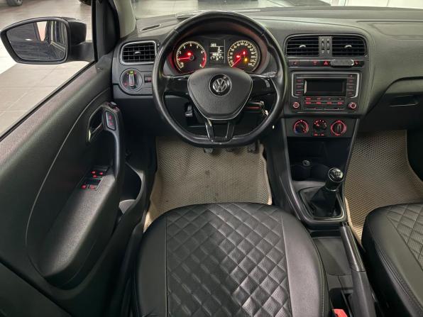 Volkswagen Polo V Рестайлинг с пробегом 2016 года, цена 779 000 рублей, 288000 км, седан, Автокод Объявления