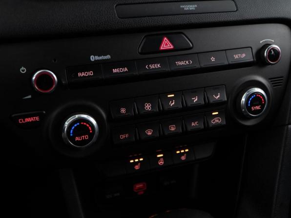 Kia Sportage IV Рестайлинг с пробегом 2021 года, цена 2 149 046 рублей, 119272 км, внедорожник, Автокод Объявления