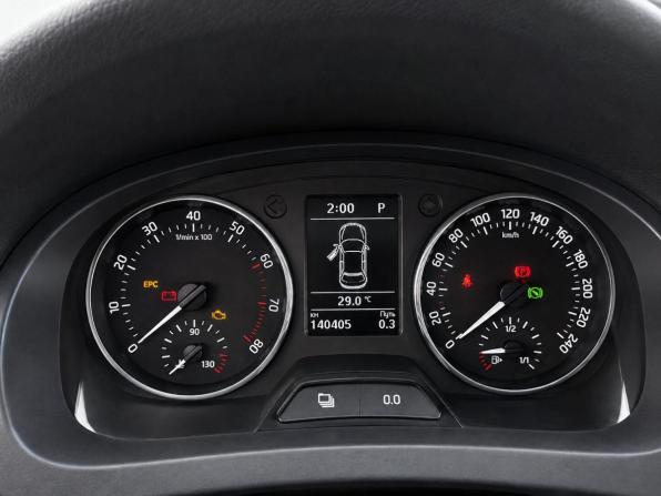 Skoda Rapid I с пробегом 2014 года, цена 1 150 000 рублей, 141000 км, лифтбек, Автокод Объявления