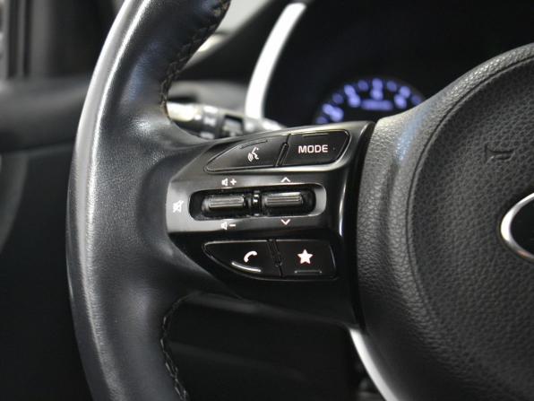 Kia Rio IV Рестайлинг с пробегом 2021 года, цена 1 799 000 рублей, 88480 км, хэтчбек, Автокод Объявления