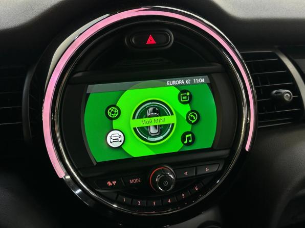 Mini Hatch III (F55/F56) Рестайлинг с пробегом 2020 года, цена 2 120 000 рублей, 85157 км, хэтчбек, Автокод Объявления