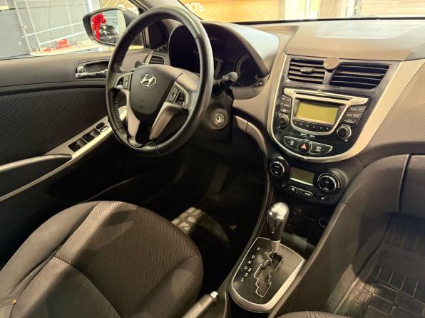 Hyundai Solaris I с пробегом 2013 года, цена 839 000 рублей, 162000 км, седан, Автокод Объявления
