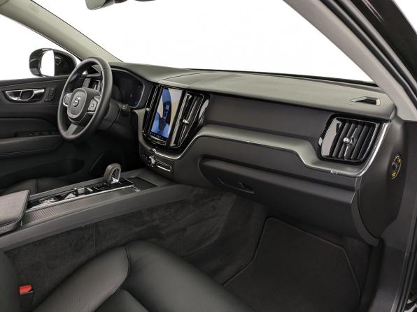 Volvo XC60 II Рестайлинг с пробегом 2021 года, цена 4 350 000 рублей, 77055 км, внедорожник, Автокод Объявления