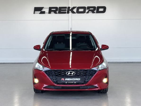 Hyundai Solaris II Рестайлинг с пробегом 2021 года, цена 1 289 000 рублей, 107983 км, седан, Автокод Объявления