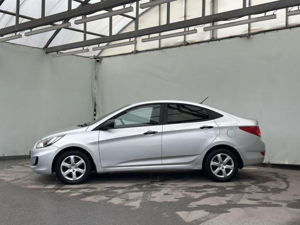 Hyundai Solaris I с пробегом 2013 года, цена 871 000 рублей, 174500 км, седан, Автокод Объявления