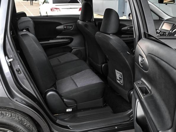 Toyota Wish II Рестайлинг с пробегом 2015 года, цена 1 499 000 рублей, 102191 км, минивэн, Автокод Объявления