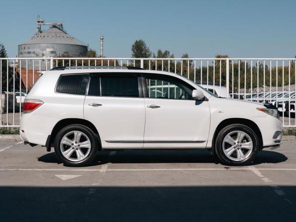 Toyota Highlander II (XU40) Рестайлинг с пробегом 2011 года, цена 1 770 000 рублей, 265155 км, внедорожник, Автокод Объявления