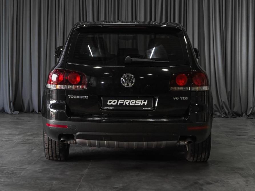 Volkswagen Touareg I Рестайлинг Тюмень  - изображение 4