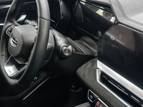 Geely Monjaro I с пробегом 2024 года, цена 3 629 900 рублей, 23000 км, внедорожник, Автокод Объявления