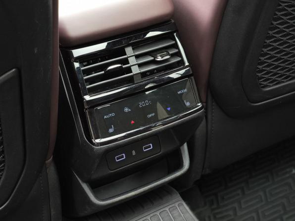 Geely Monjaro I с пробегом 2023 года, цена 3 100 000 рублей, 63945 км, внедорожник, Автокод Объявления