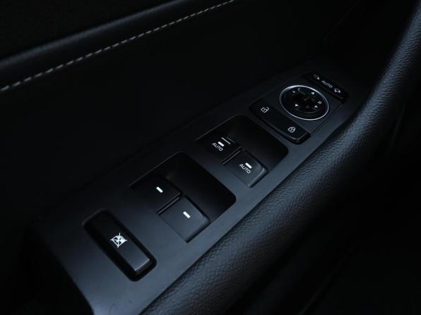 Hyundai Sonata VII (LF) Рестайлинг с пробегом 2018 года, цена 1 899 000 рублей, 124996 км, седан, Автокод Объявления
