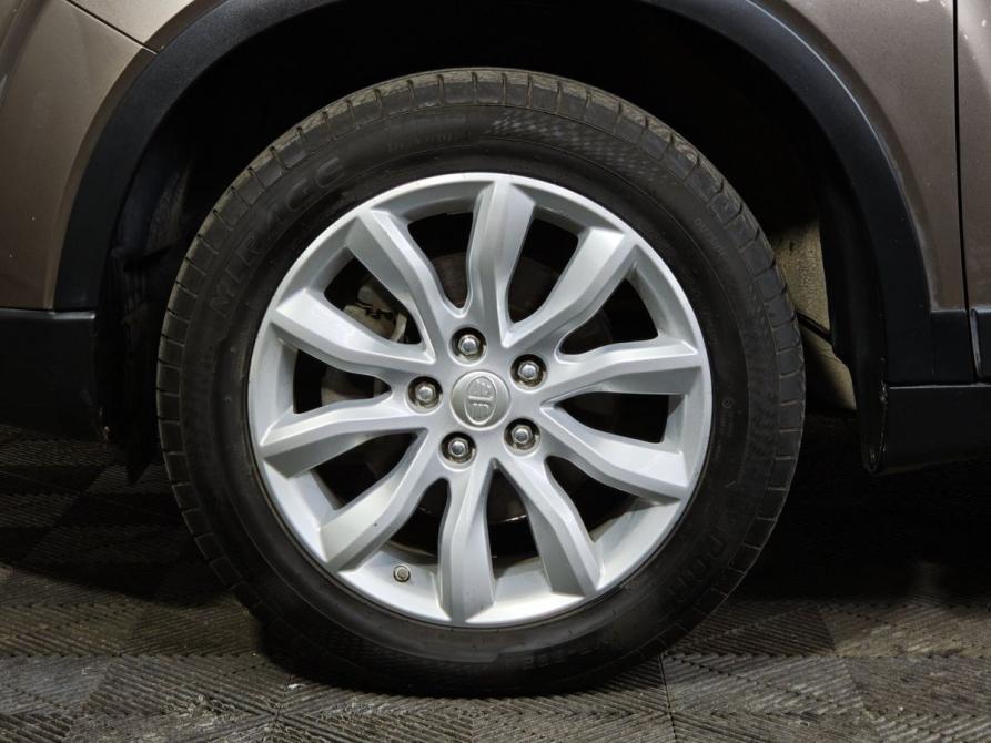 FAW Besturn X40 I Москва  - изображение 9