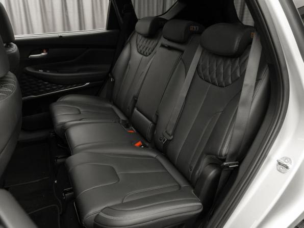 Hyundai Santa Fe IV Рестайлинг с пробегом 2022 года, цена 4 100 000 рублей, 38000 км, внедорожник, Автокод Объявления