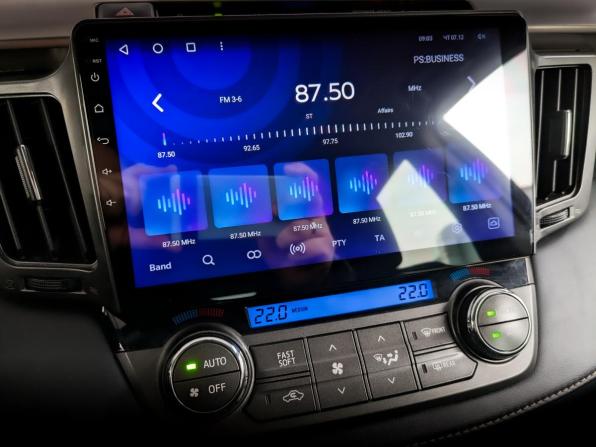 Toyota RAV4 IV (XA40) с пробегом 2015 года, цена 1 825 000 рублей, 214733 км, внедорожник, Автокод Объявления
