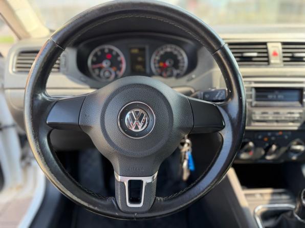 Volkswagen Jetta VI с пробегом 2014 года, цена 620 000 рублей, 271099 км, седан, Автокод Объявления