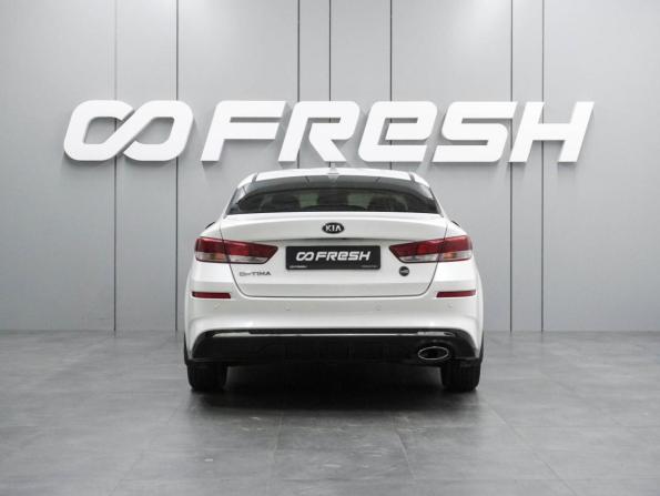 Kia Optima IV Рестайлинг с пробегом 2018 года, цена 1 749 000 рублей, 154353 км, седан, Автокод Объявления