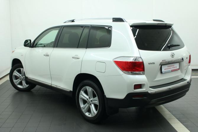 Toyota Highlander II (XU40) Рестайлинг с пробегом 2013 года, цена 2 185 000 рублей, 217011 км, внедорожник, Автокод Объявления