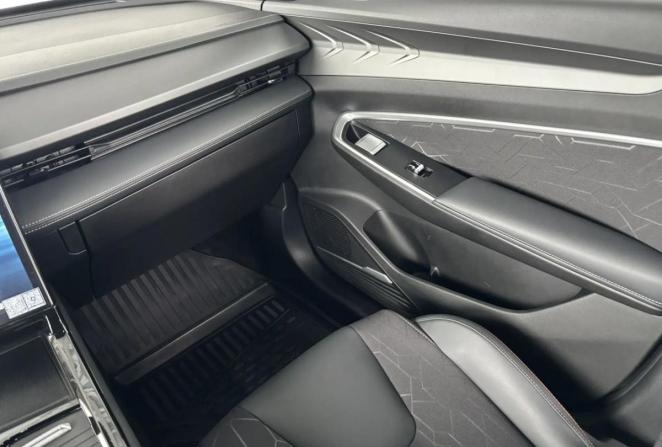 Geely Cityray с пробегом 2025 года, цена 2 345 000 рублей, 4526 км, внедорожник, Автокод Объявления