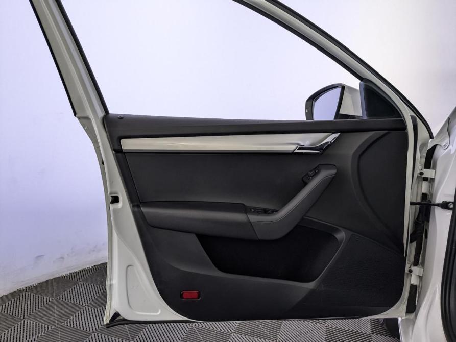 Skoda Octavia III (A7) Рестайлинг Москва  - изображение 19