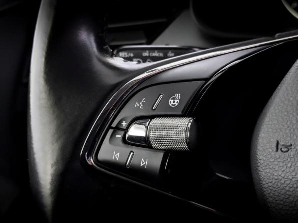 Skoda Rapid II с пробегом 2020 года, цена 1 595 000 рублей, 87370 км, лифтбек, Автокод Объявления