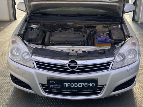 Opel Astra H Рестайлинг с пробегом 2011 года, цена 460 000 рублей, 206351 км, седан, Автокод Объявления