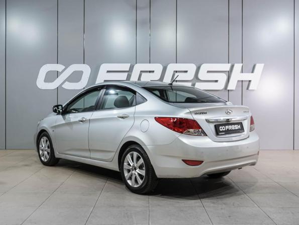 Hyundai Solaris I с пробегом 2013 года, цена 969 000 рублей, 142241 км, седан, Автокод Объявления