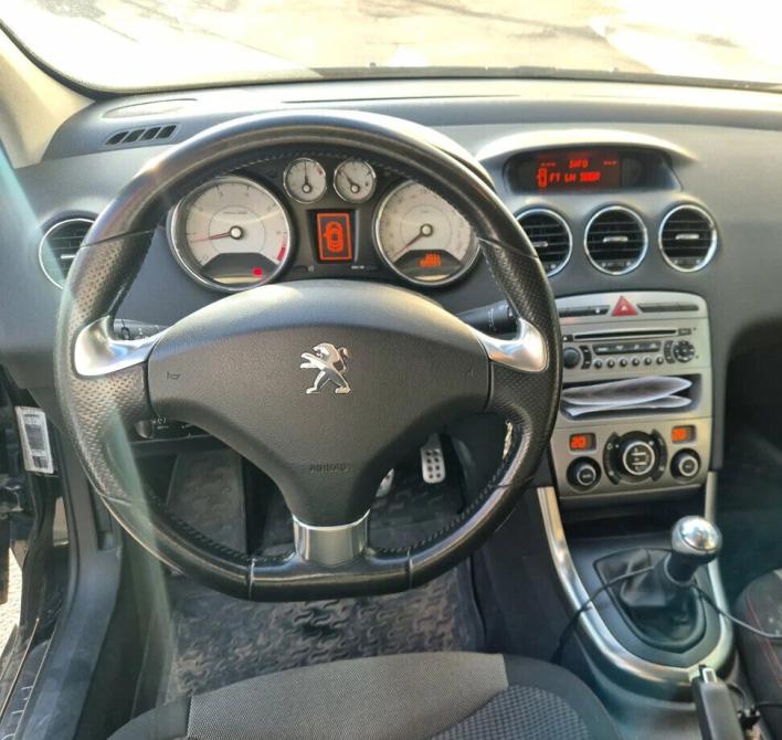 Peugeot 308 I Рестайлинг Санкт-Петербург  - изображение 7