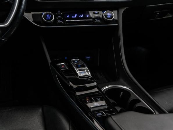 Hyundai Sonata VIII (DN8) с пробегом 2020 года, цена 2 449 000 рублей, 92713 км, седан, Автокод Объявления