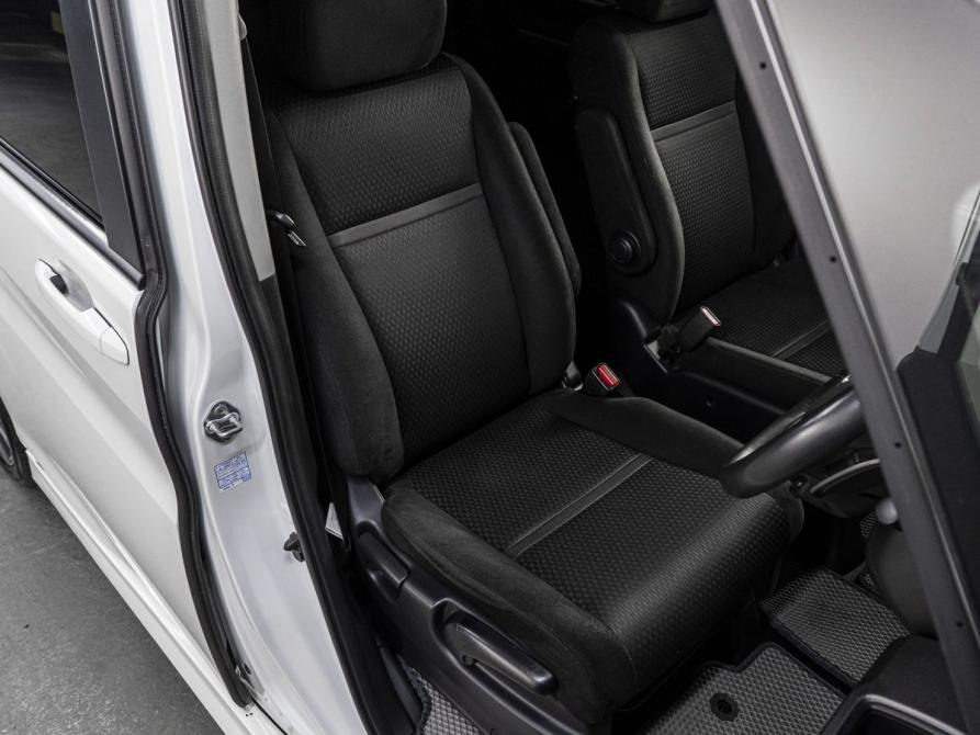 Honda Stepwgn V Рестайлинг Тюмень  - изображение 13