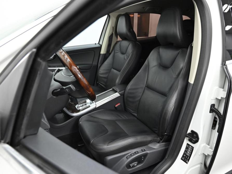 Volvo XC60 I Москва  - изображение 12