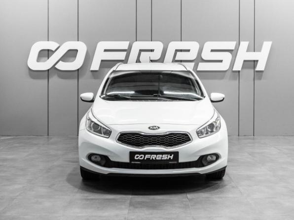 Kia Ceed II с пробегом 2013 года, цена 900 000 рублей, 230063 км, универсал, Автокод Объявления
