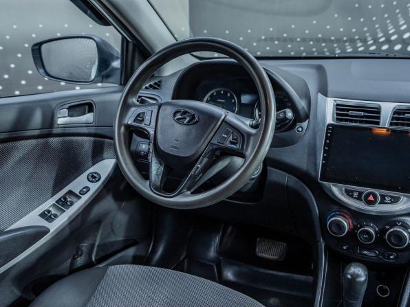 Hyundai Solaris I с пробегом 2013 года, цена 609 000 рублей, 160783 км, седан, Автокод Объявления