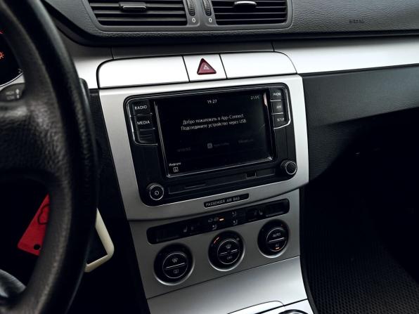 Volkswagen Passat B6 с пробегом 2008 года, цена 769 000 рублей, 192500 км, универсал, Автокод Объявления