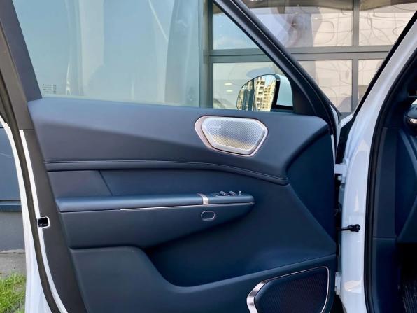 Новый Lynk &amp; Co 900 2026 года, цена 8 850 000 рублей, внедорожник, Автокод Объявления