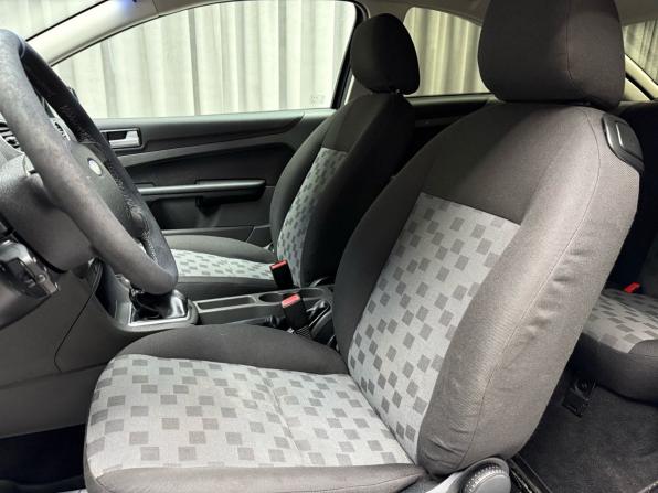 Ford Focus II с пробегом 2005 года, цена 449 000 рублей, 227411 км, хэтчбек, Автокод Объявления