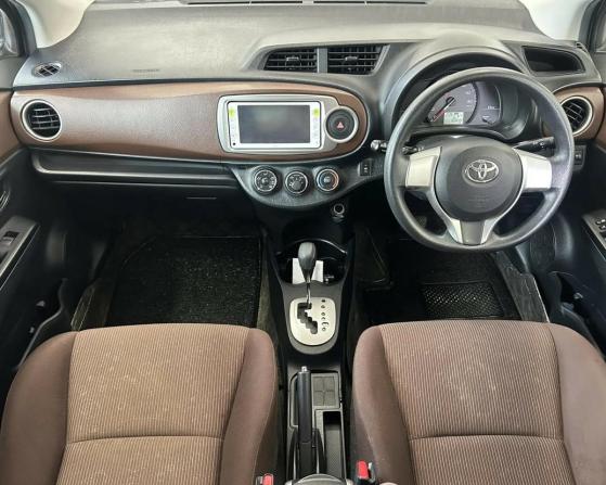 Toyota Vitz III (XP130) с пробегом 2012 года, цена 903 000 рублей, 103644 км, хэтчбек, Автокод Объявления