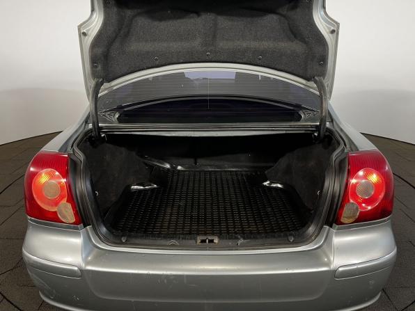 Toyota Avensis II Рестайлинг с пробегом 2008 года, цена 649 900 рублей, 220000 км, седан, Автокод Объявления
