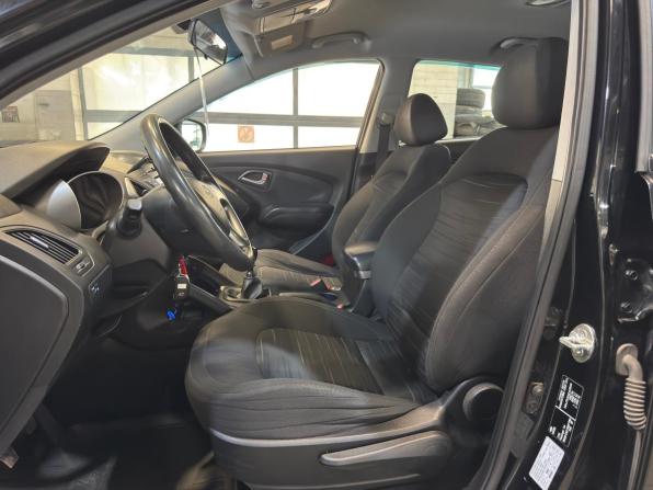 Hyundai ix35 I Рестайлинг с пробегом 2013 года, цена 1 149 000 рублей, 219000 км, внедорожник, Автокод Объявления