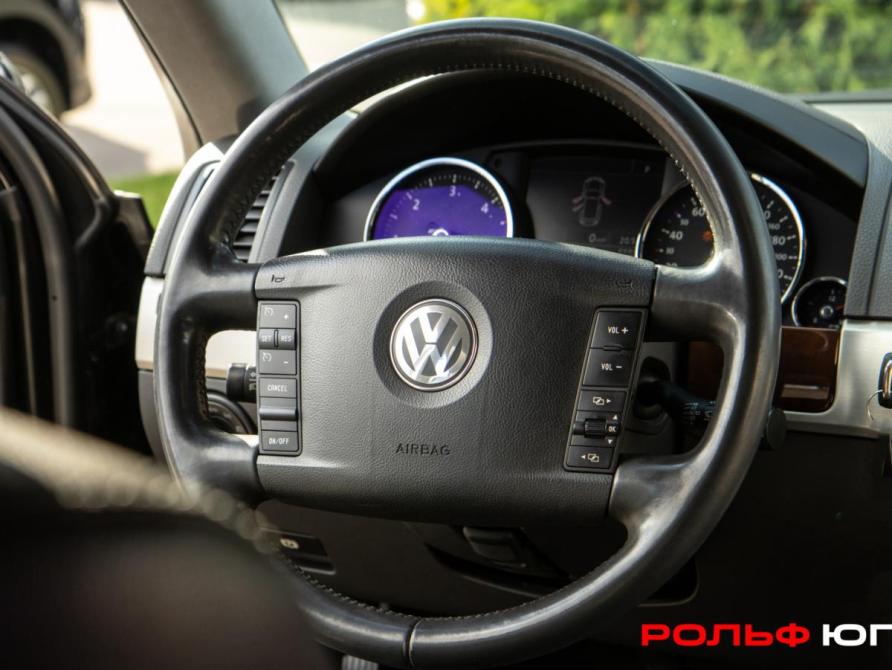 Volkswagen Touareg I Рестайлинг Москва  - изображение 12