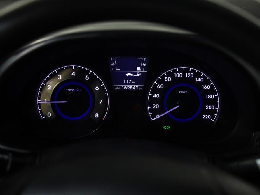 Hyundai Solaris I Санкт-Петербург  - изображение 12
