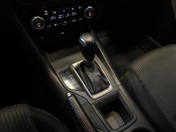 Mazda 3 III (BM) с пробегом 2014 года, цена 1 099 000 рублей, 195000 км, седан, Автокод Объявления