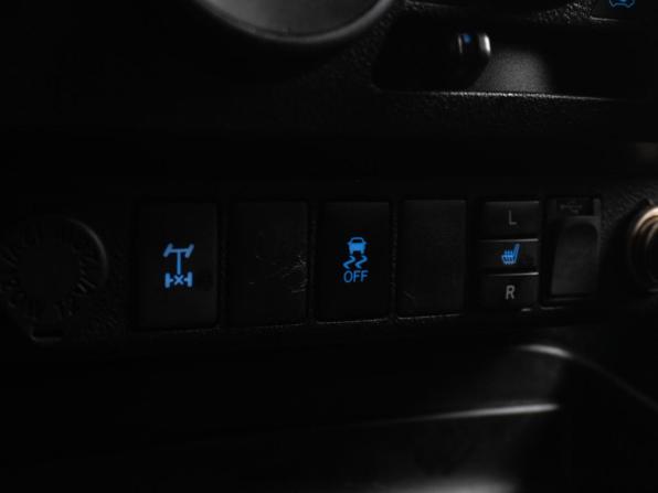 Toyota Hilux VIII с пробегом 2016 года, цена 3 629 000 рублей, 147968 км, offers.body_type.unknown, Автокод Объявления