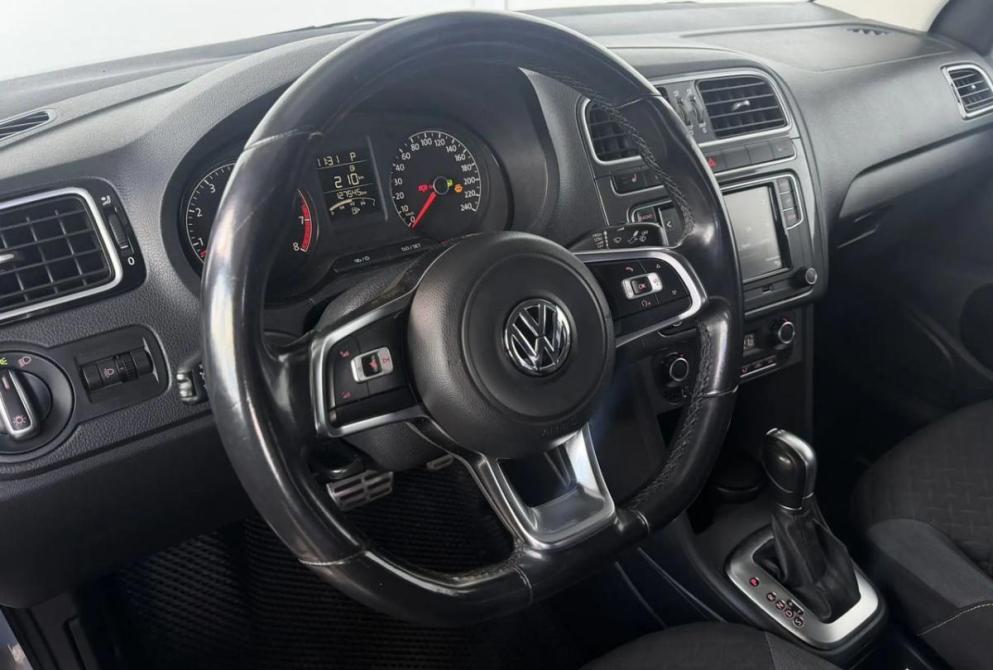 Volkswagen Polo V Рестайлинг Киров  - изображение 17
