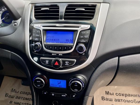 Hyundai Solaris I с пробегом 2012 года, цена 700 000 рублей, 229499 км, седан, Автокод Объявления