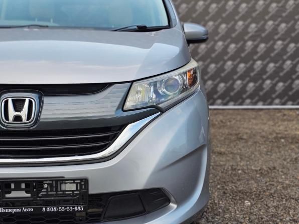 Honda Freed II Рестайлинг с пробегом 2019 года, цена 1 495 000 рублей, 168000 км, компактвэн, Автокод Объявления