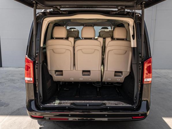 Mercedes-Benz V-Класс III (W447) Рестайлинг с пробегом 2022 года, цена 9 700 000 рублей, 17689 км, минивэн, Автокод Объявления