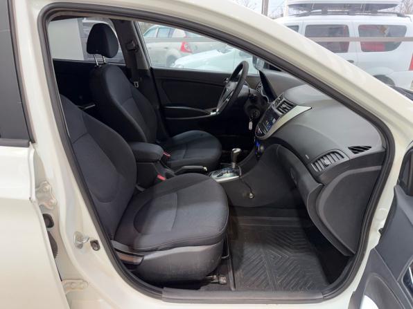 Hyundai Solaris I с пробегом 2011 года, цена 700 000 рублей, 186020 км, седан, Автокод Объявления